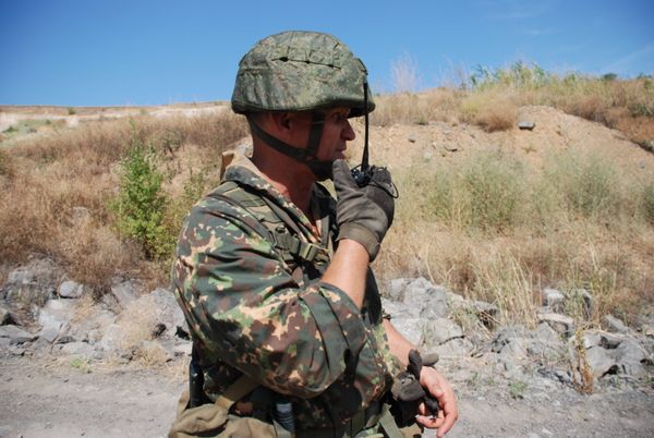 Военные учения в Донецке