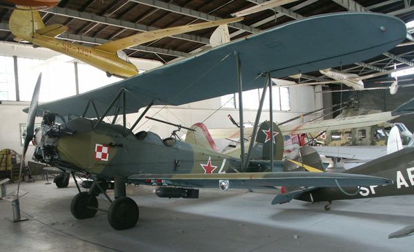 У-2 или По-2 — многоцелевой биплан, созданный под руководством Н. Н. Поликарпова в 1927 году. Один из самых массовых самолётов в мире