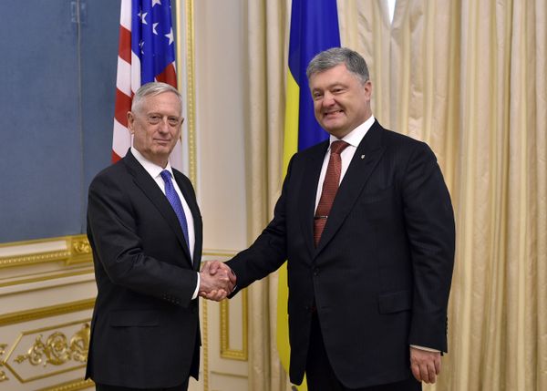 Визит министра обороны США Джеймса Мэттиса на Украину
