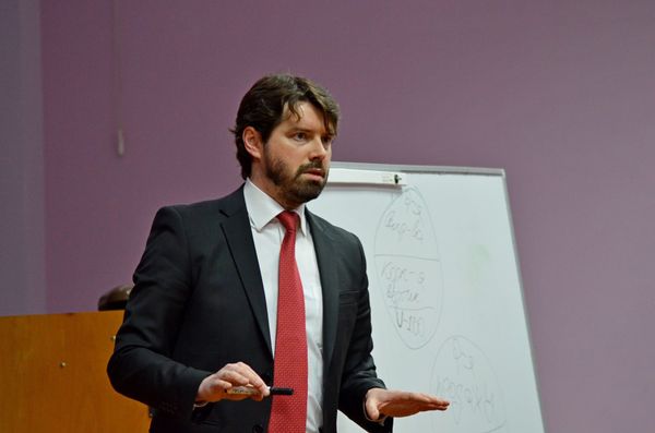 экономический эксперт Андрей Новак