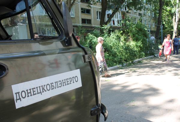 Последствия обстрелов Донецка украинскими силовиками