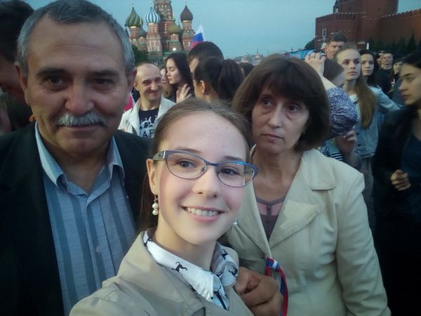 Александр Кривец, его жена Лена и дочь Лида Александр Кривец, его жена Лена и дочь Лида
