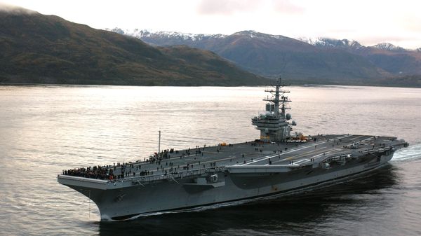 Авианосец Ronald Reagan (CVN-76)