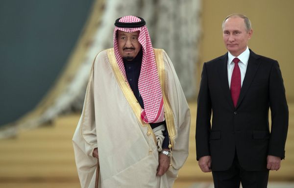 Переговоры президента РФ В. Путина с королем Саудовской Аравии С. Аль-Саудом