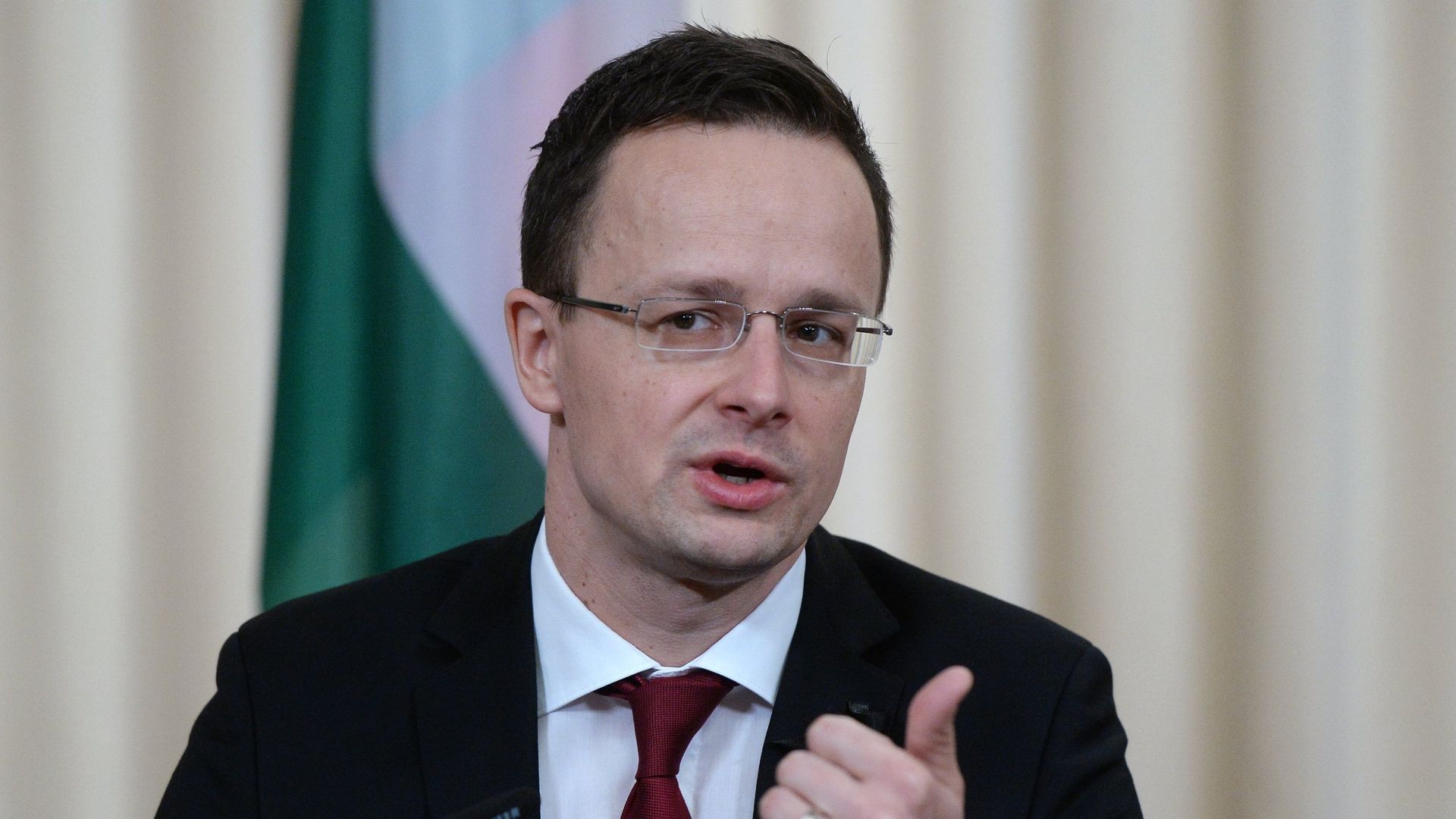 Встреча глав МИД РФ и Венгрии С. Лаврова и П. Сиярто Встреча глав МИД РФ и Венгрии С. Лаврова и П. Сиярто - РИА Новости, 1920, 08.07.2021