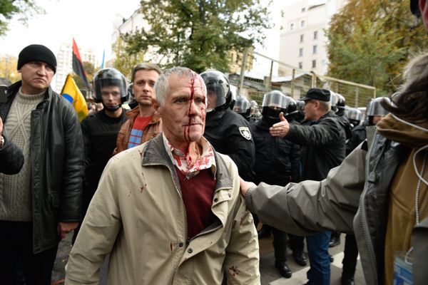 Акция протеста у здания Верховной рады Украины в Киеве