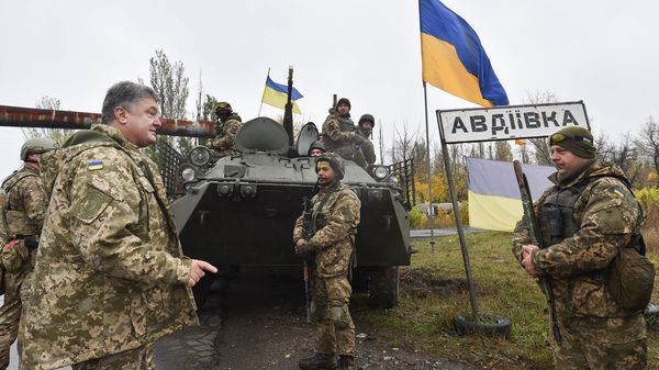порошенко всу бтр солдаты авдеевка флаг оружие