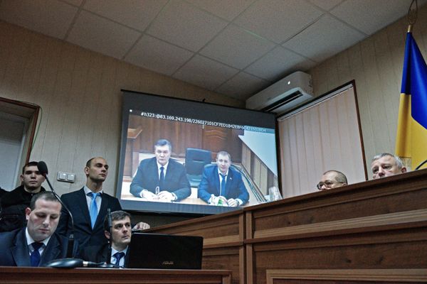 Допрос В. Януковича в режиме видеоконференции в качестве свидетеля по делу о беспорядках в Киеве в феврале 2014 года