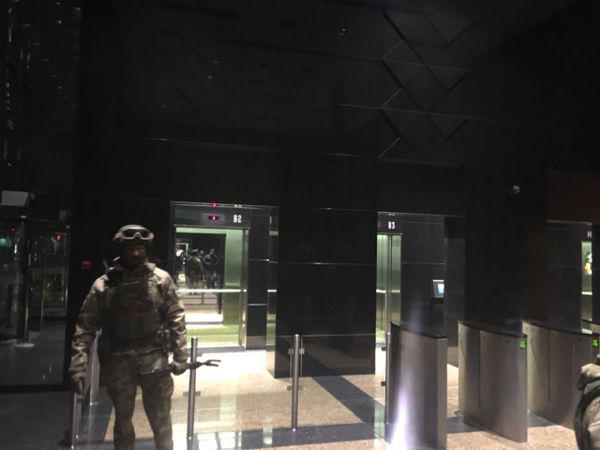 Главная военная прокуратура проводит обыски у бывших руководителей банка «Капитал»