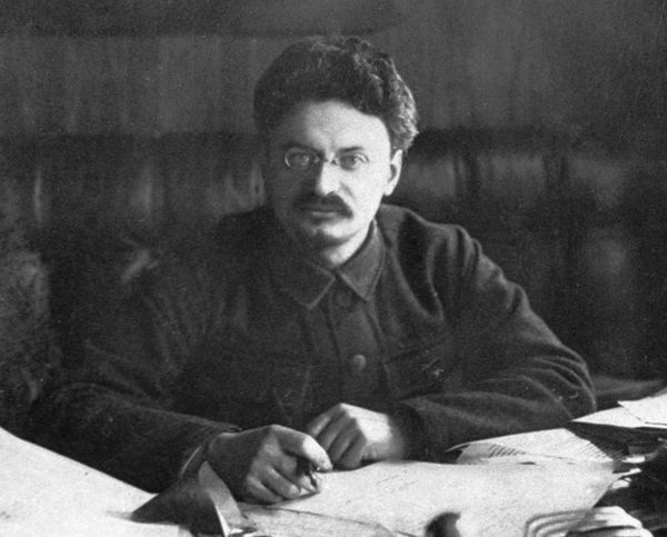 ЛЕВ ТРОЦКИЙ ЛЕВ ТРОЦКИЙ