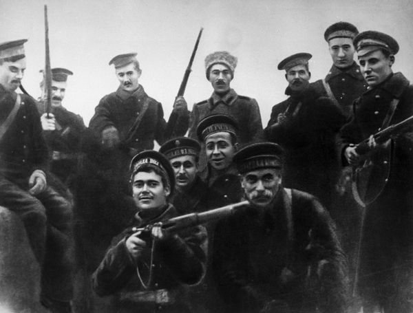 ВЕЛИКАЯ ОКТЯБРЬСКАЯ СОЦИАЛИСТИЧЕСКАЯ РЕВОЛЮЦИЯ