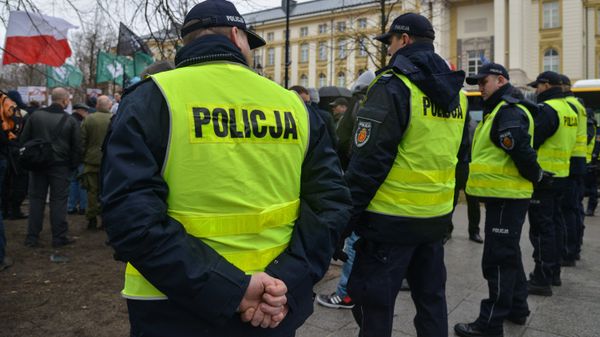 Митинг в Варшаве против возросшего числа украинских мигрантов