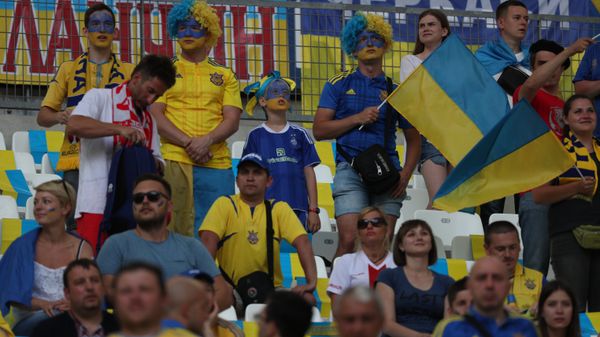 Футбол. Чемпионат Европы - 2016. Матч Украина - Польша Футбол. Чемпионат Европы - 2016. Матч Украина - Польша