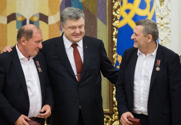 умеров чийгоза порошенко