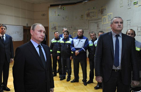 Рабочая поездка президента РФ В.Путина в Крымский федеральный округ Рабочая поездка президента РФ В.Путина в Крымский федеральный округ