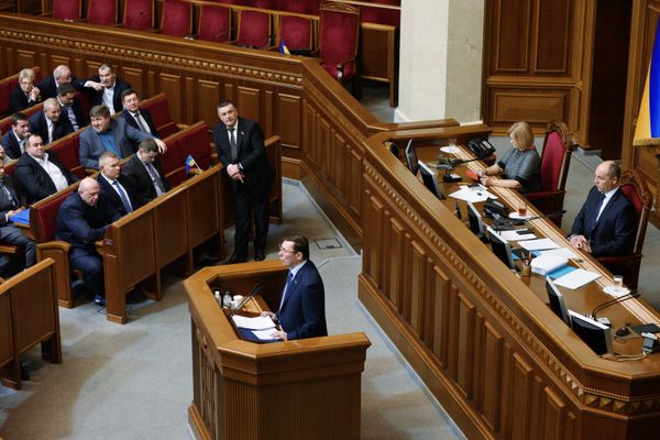 Заседание Верховной рады Украины в Киеве Заседание Верховной рады Украины в Киеве