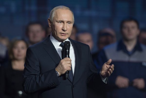 Рабочая поездка президента РФ В. Путина в Нижний Новгород Рабочая поездка президента РФ В. Путина в Нижний Новгород