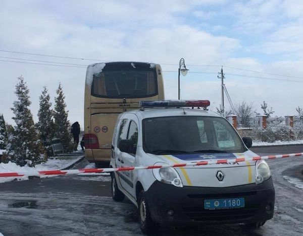 Польский автобус во Львове обстреляли из РПГ Польский автобус во Львове обстреляли из РПГ