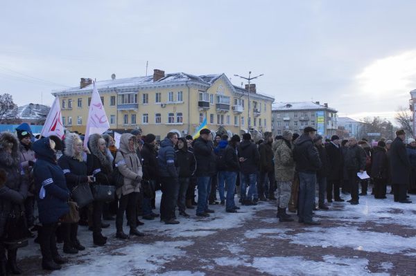 митинг Сотрудники Киевского областного драматического театра им. Саксаганского требуют выплаты зарплаты за 3 месяца митинг Сотрудники Киевского областного драматического театра им. Саксаганского требуют выплаты зарплаты за 3 месяца