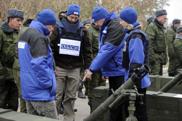 Отвод военной техники завершился в ДНР