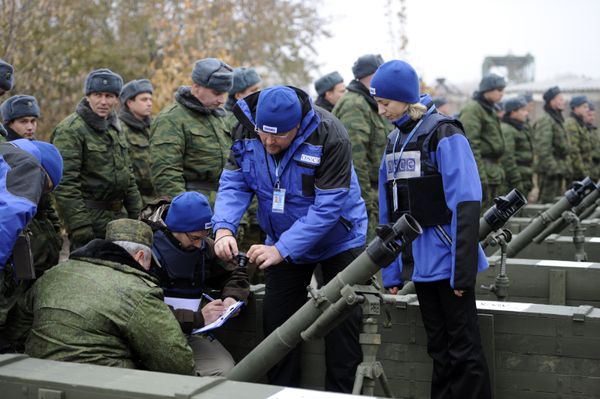 Отвод военной техники завершился в ДНР