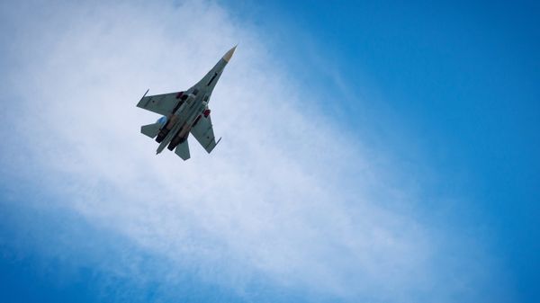 Тренировочные полёты пилотажной группы Соколы России в Краснодарском крае