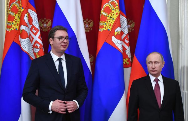 Президент РФ В. Путин встретился с президентом Сербии А. Вучичем