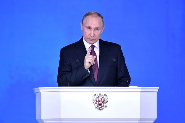 Ежегодное послание президента РФ В. Путина Федеральному Собранию Ежегодное послание президента РФ В. Путина Федеральному Собранию