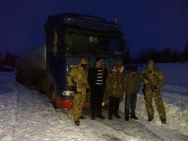 СБУ задержала цистерну с ворованной нефтью СБУ задержала цистерну с ворованной нефтью