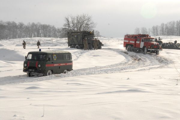 ВСУ пожарная машина скорая помощь снег ВСУ пожарная машина скорая помощь снег
