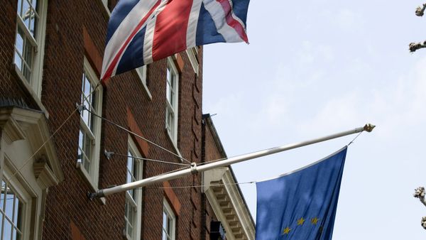 Подготовка к референдуму в Британии по сохранению членства в ЕС