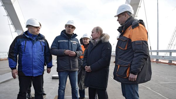Рабочая поездка президента РФ В. Путина в ряд регионов Южного федерального округа