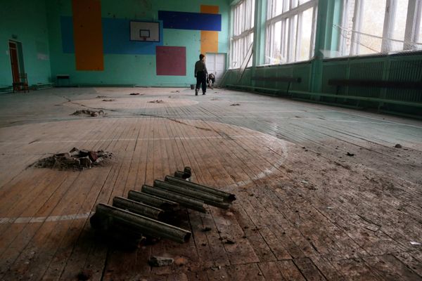 Последствия обстрела в Донецке
