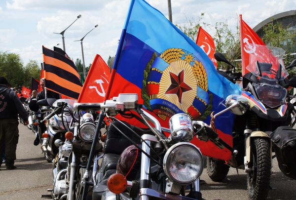 Открытие сезона мотоклуба Ночные волки в Луганске