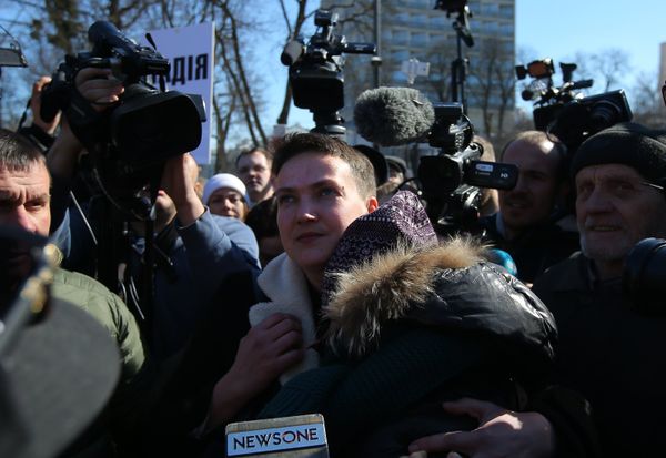Н. Савченко задержали у Верховной рады Украины