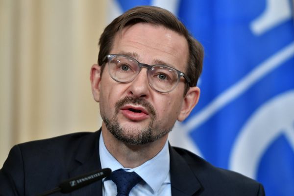 Встреча главы МИД РФ С. Лаврова с генсеком ОБСЕ Т. Гремингером Встреча главы МИД РФ С. Лаврова с генсеком ОБСЕ Т. Гремингером