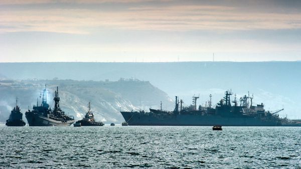 Празднование 47-летия дивизии надводных кораблей Черноморского флота