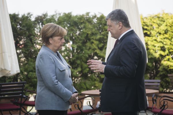 Порошенко Меркель