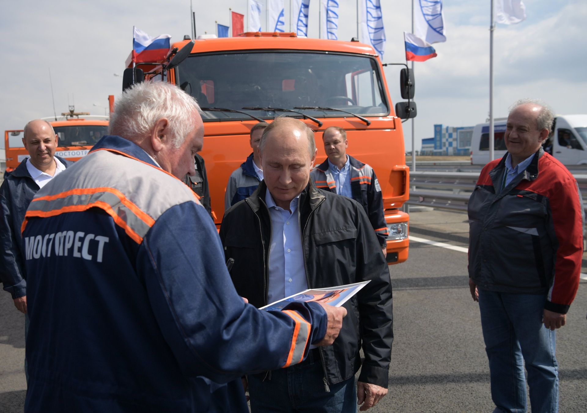 Президент РФ В. Путин принял участие в открытии Крымского моста Президент РФ В. Путин принял участие в открытии Крымского моста - РИА Новости, 1920, 17.03.2021