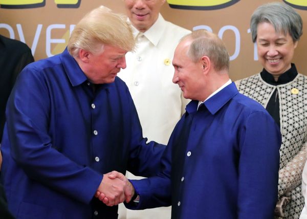 Визит президента РФ В. Путина во Вьетнам для участия в саммите АТЭС Визит президента РФ В. Путина во Вьетнам для участия в саммите АТЭС