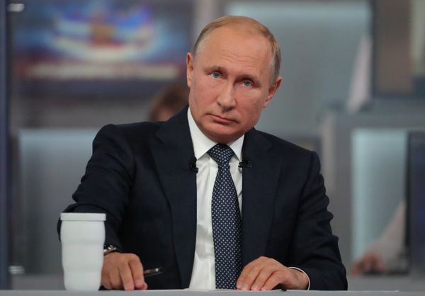 Прямая линия с президентом России Владимиром Путиным