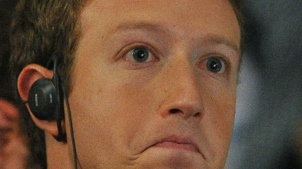Основатель Facebook М.Цукерберг выступает в Digital October