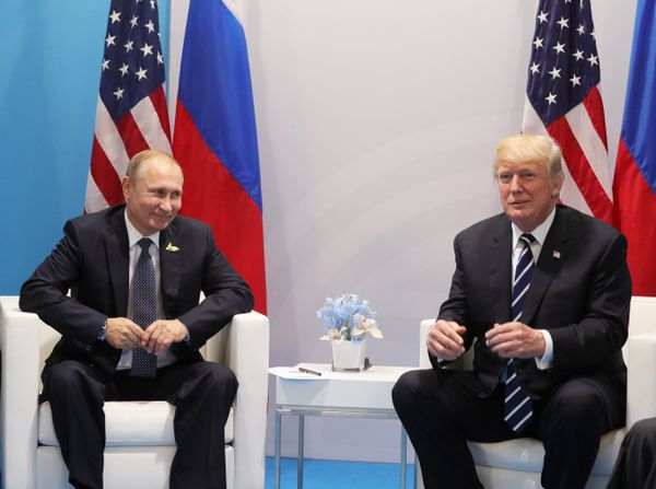 Президент РФ В. Путин принимает участие в саммите Группы двадцати в Гамбурге Президент РФ В. Путин принимает участие в саммите Группы двадцати в Гамбурге