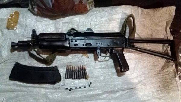 Задержание преступной группы, причастной к незаконному обороту огнестрельного оружия Задержание преступной группы, причастной к незаконному обороту огнестрельного оружия