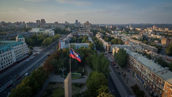 Донецк флаг ДНР Донецк флаг ДНР