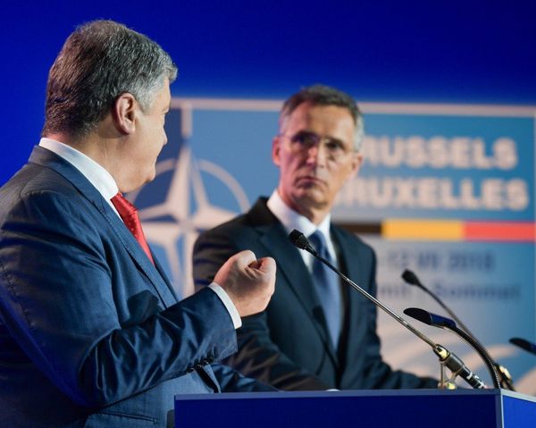 Порошенко Столтенберг НАТО