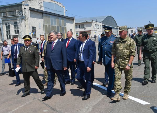 порошенко муженко полторак