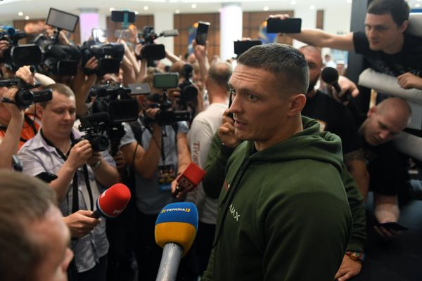 Александр Усик