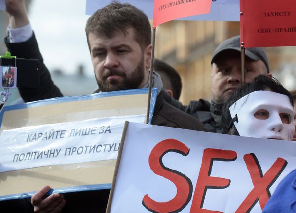 Митинг за легализацию проституции на Украине Митинг за легализацию проституции на Украине
