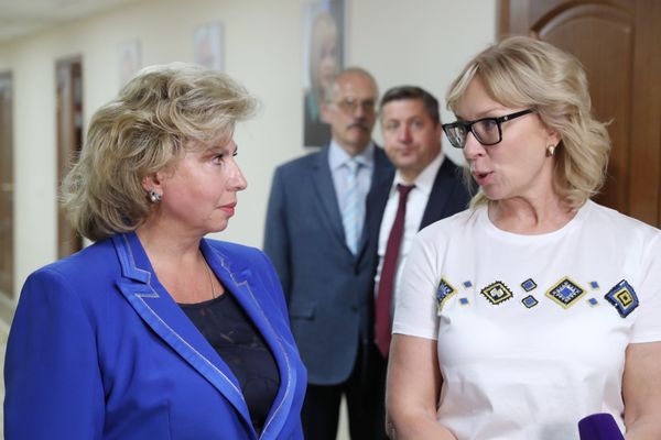 Уполномоченный по правам человека в России Т. Москалькова провела встречу с украинской коллегой Л. Денисовой Уполномоченный по правам человека в России Т. Москалькова провела встречу с украинской коллегой Л. Денисовой